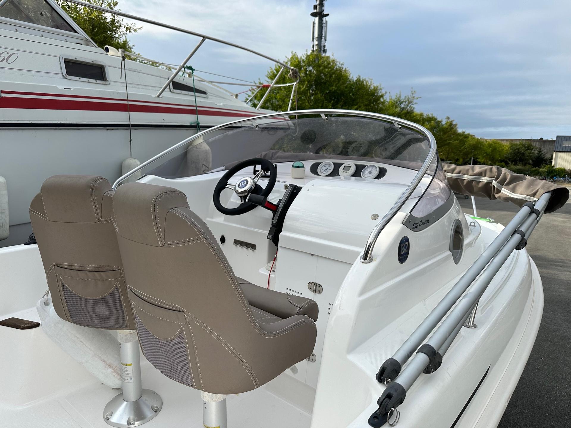 slider 5 B2 Marine Cap Ferret 522 Cruiser